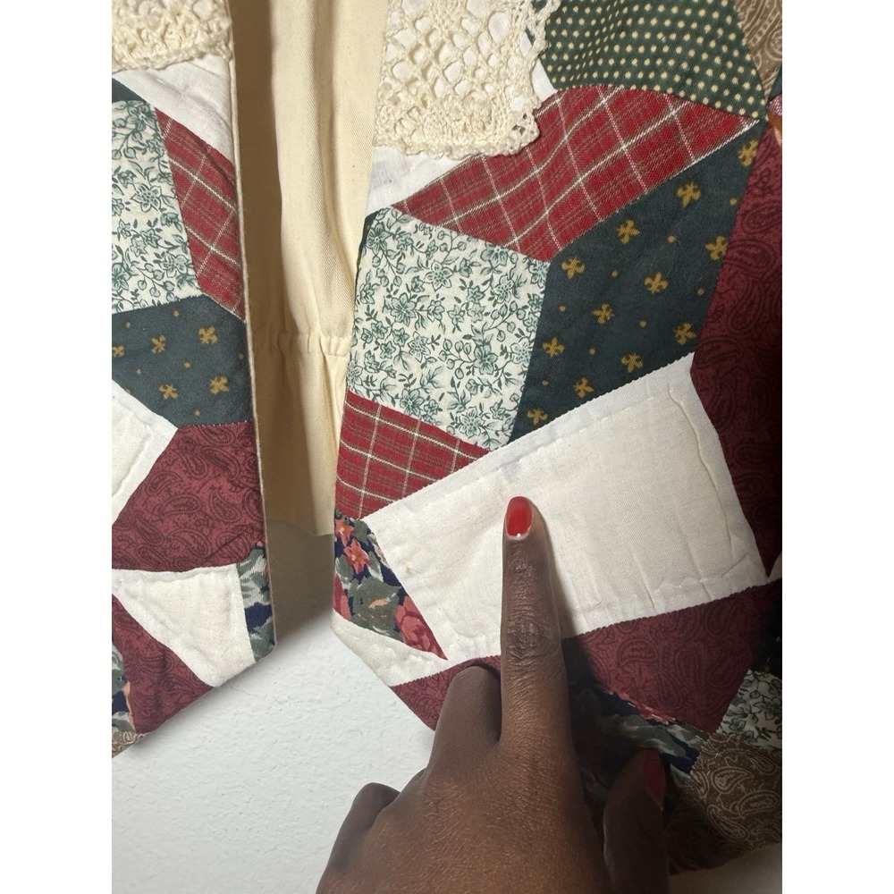 Vintage Quilted Handmade Granny Quilt Patchwork Button Vest Cottagecore - Picture 6 of 11